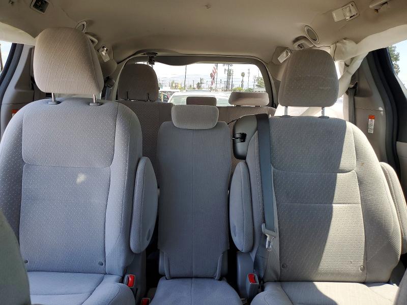 Photo 10 from auction – 2018 TOYOTA SIENNA with VIN 5TDKZ3DC2JS946510