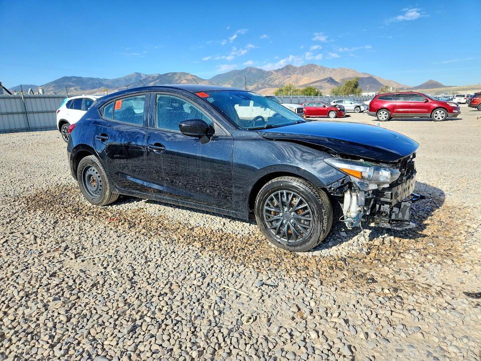 Photo 4 from auction – 2018 MAZDA 3 with VIN JM1BN1K78J1166062