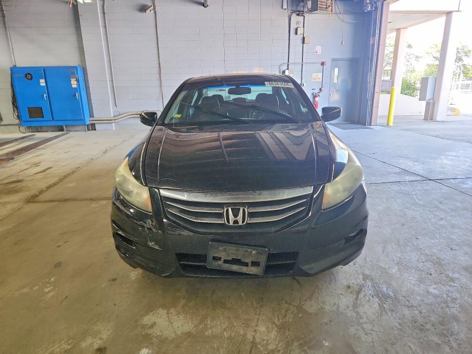 Photo 5 from auction – 2011 HONDA ACCORD with VIN 1HGCP3F82BA001401