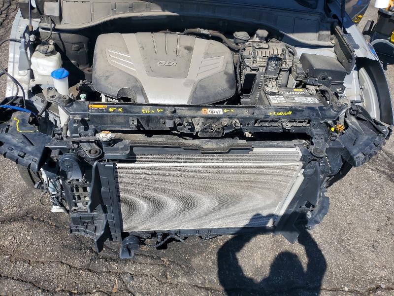 Photo 11 from auction – 2017 HYUNDAI SANTA FE with VIN KM8SRDHF5HU226971