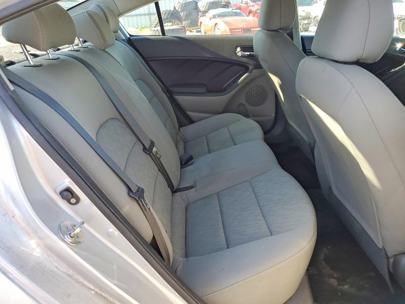 Photo 10 from auction – 2015 KIA FORTE with VIN KNAFK4A66F5346612