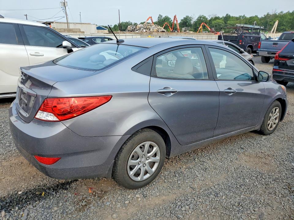 Photo 3 from auction – 2013 HYUNDAI ACCENT with VIN KMHCT4AE9DU563774