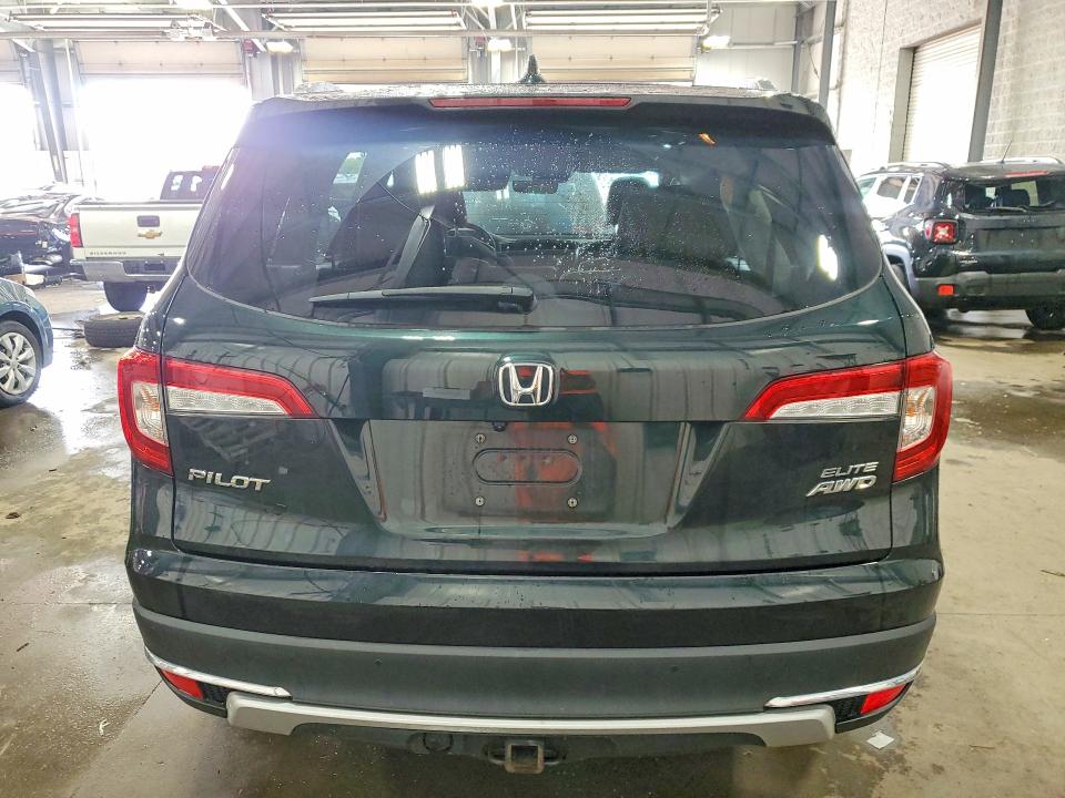 Photo 6 from auction – 2020 HONDA PILOT with VIN 5FNYF6H05LB042209