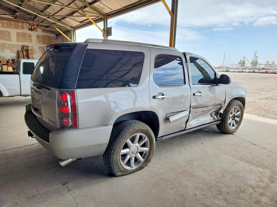 Photo 3 from auction – 2008 GMC YUKON with VIN 1GKFK63858J236128