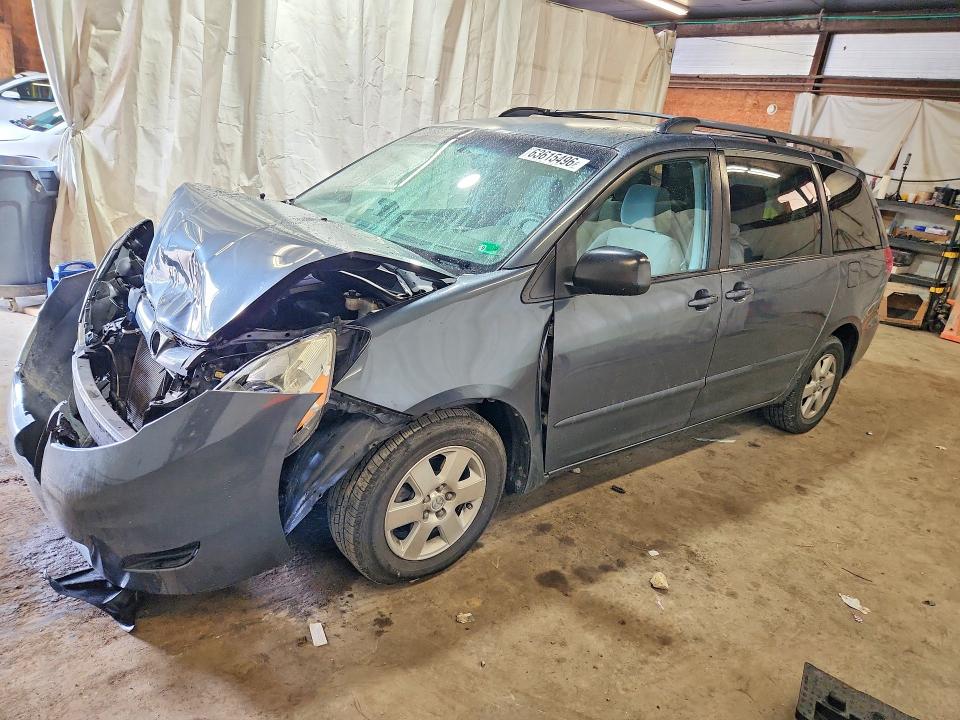 TOYOTA SIENNA 2010 with VIN 5TDKK4CC0AS301009 - Photo from auction