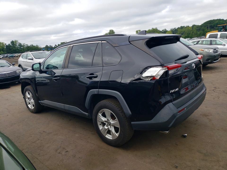 Photo 2 from auction – 2020 TOYOTA RAV4 with VIN 2T3P1RFV1LW113555