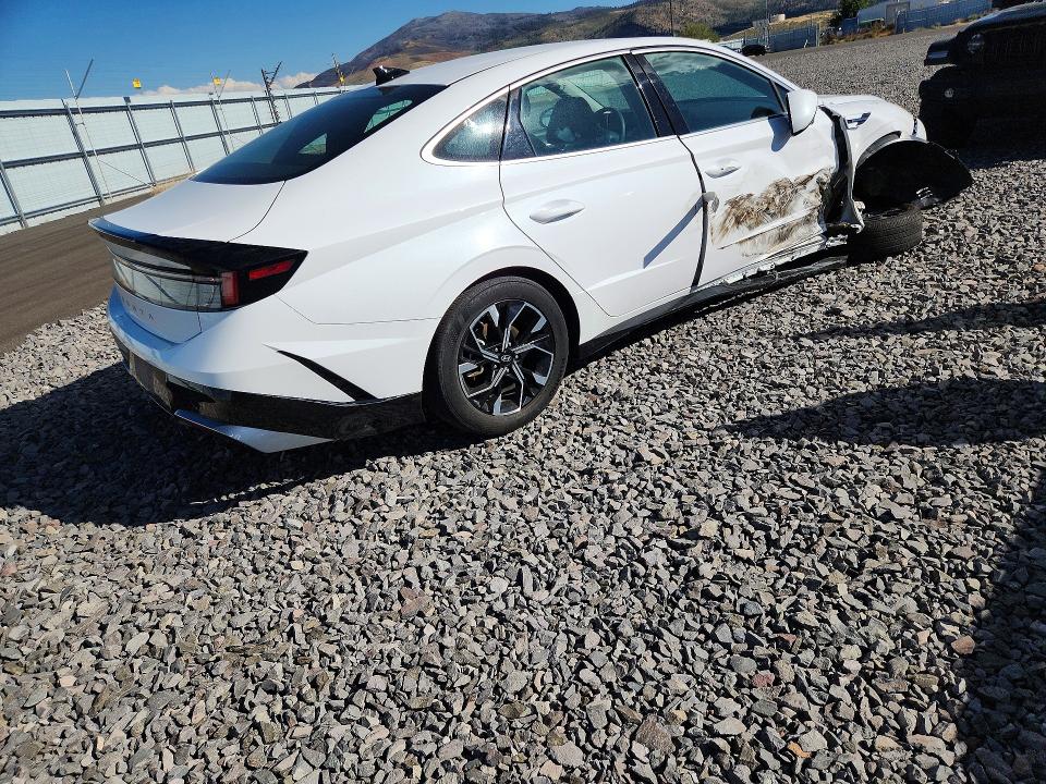 Photo 3 from auction – 2025 HYUNDAI SONATA with VIN KMHL64JA3SA499962