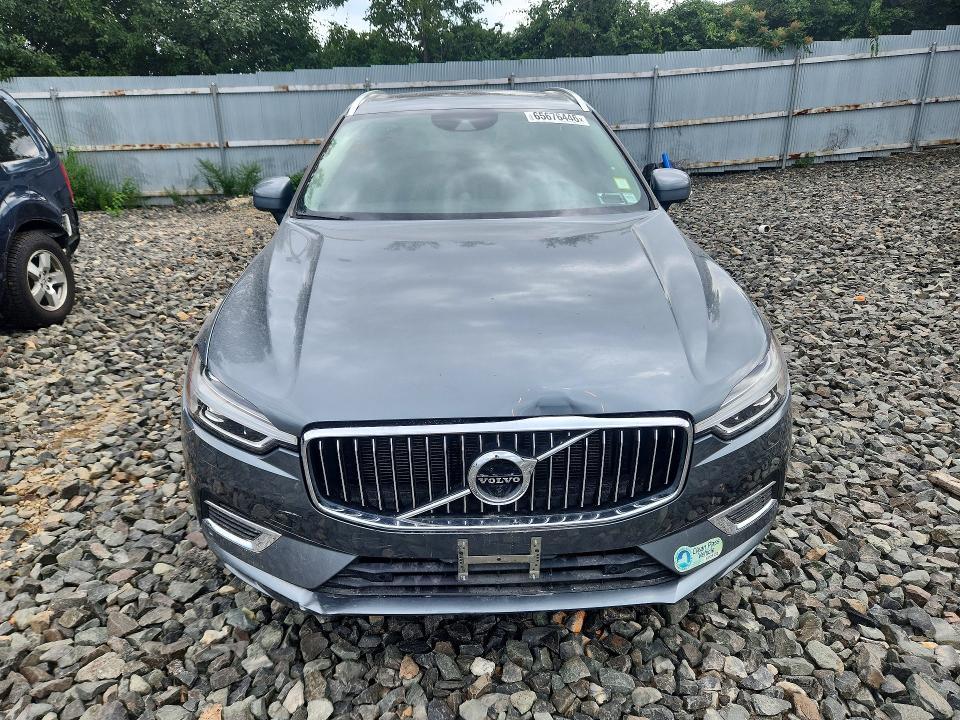 Photo 5 from auction – 2018 VOLVO XC60 with VIN LYVBR0DL4JB101968