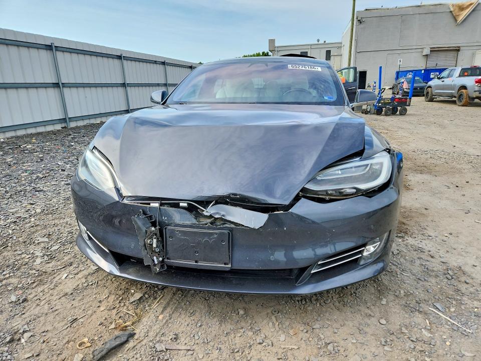 Photo 5 from auction – 2018 TESLA MODEL S with VIN 5YJSA1E45JF276040