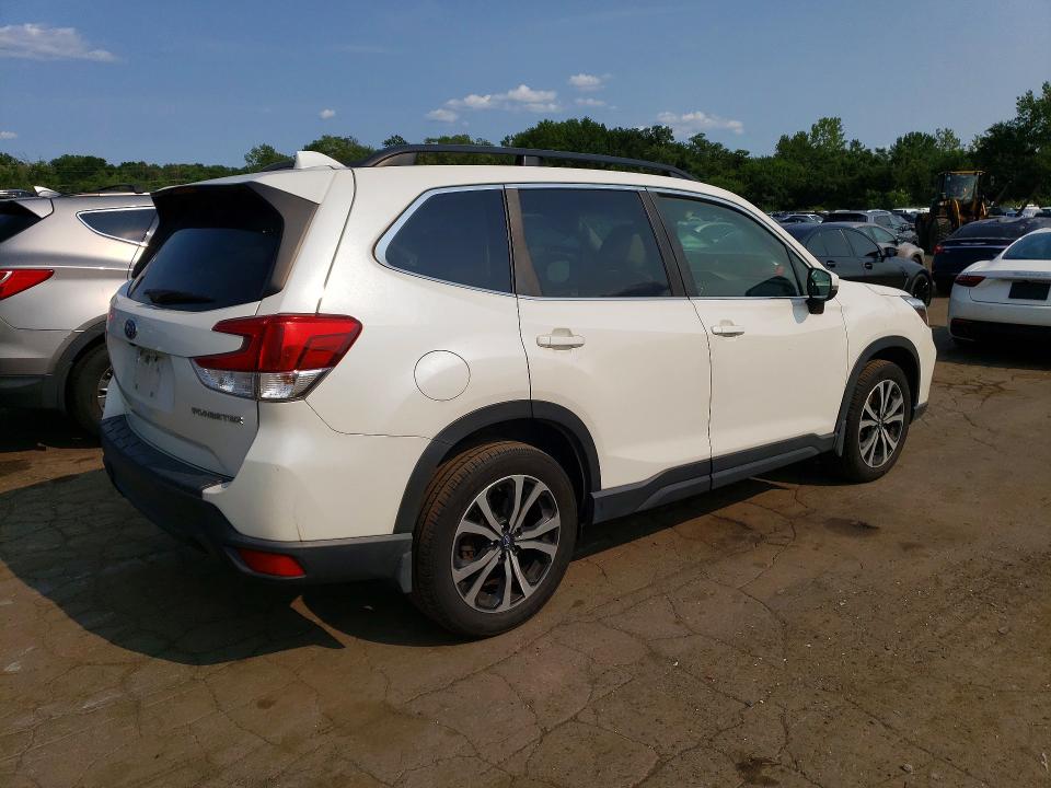 Photo 3 from auction – 2019 SUBARU FORESTER with VIN JF2SKASC0KH470504