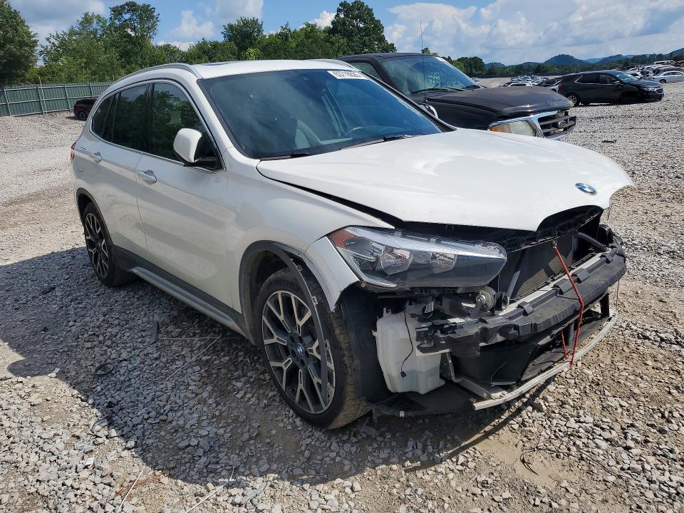 Photo 4 from auction – 2021 BMW X1 with VIN WBXJG7C00M5U25640
