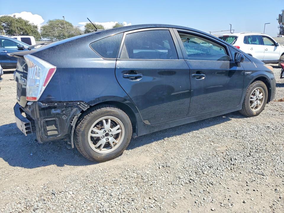 Photo 3 from auction – 2011 TOYOTA PRIUS with VIN JTDKN3DU1B1364465