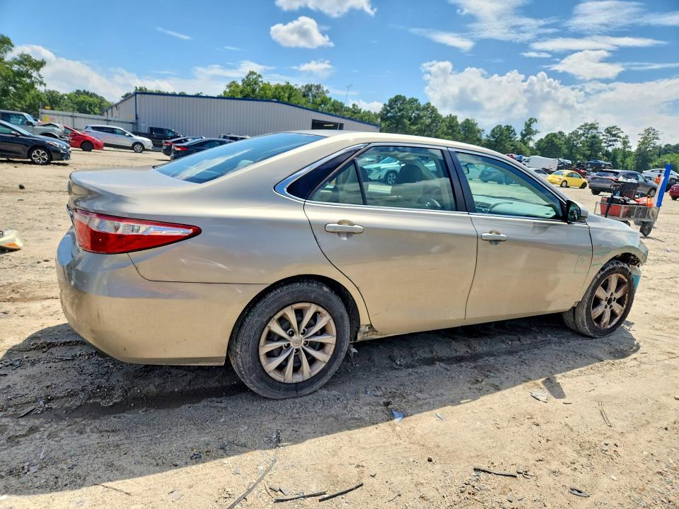 Photo 3 from auction – 2015 TOYOTA CAMRY with VIN 4T1BF1FK6FU004122