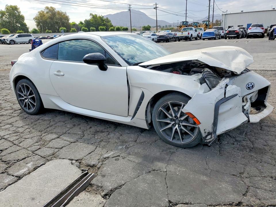 Photo 4 from auction – 2022 TOYOTA GR86 with VIN JF1ZNBC13N8752587