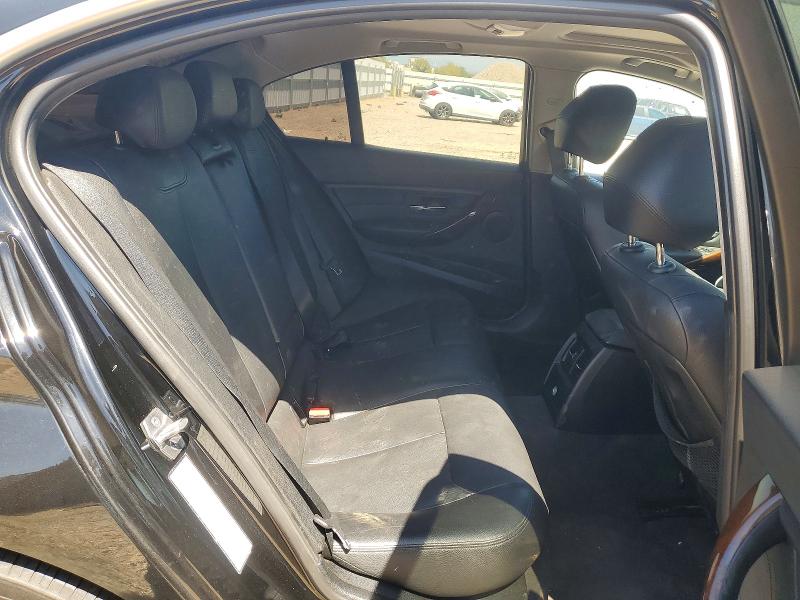 Photo 10 from auction – 2015 BMW 328 with VIN WBA3A5C57FP604656
