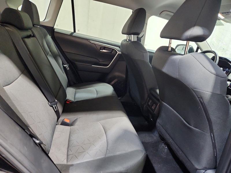 Photo 11 from auction – 2025 TOYOTA RAV4 with VIN 2T3P1RFV0SW543656
