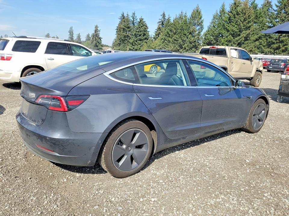 Photo 3 from auction – 2018 TESLA MODEL 3 with VIN 5YJ3E1EB8JF094145