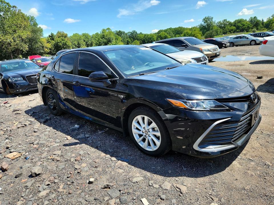 Photo 4 from auction – 2024 TOYOTA CAMRY with VIN 4T1C11AK5RU200499