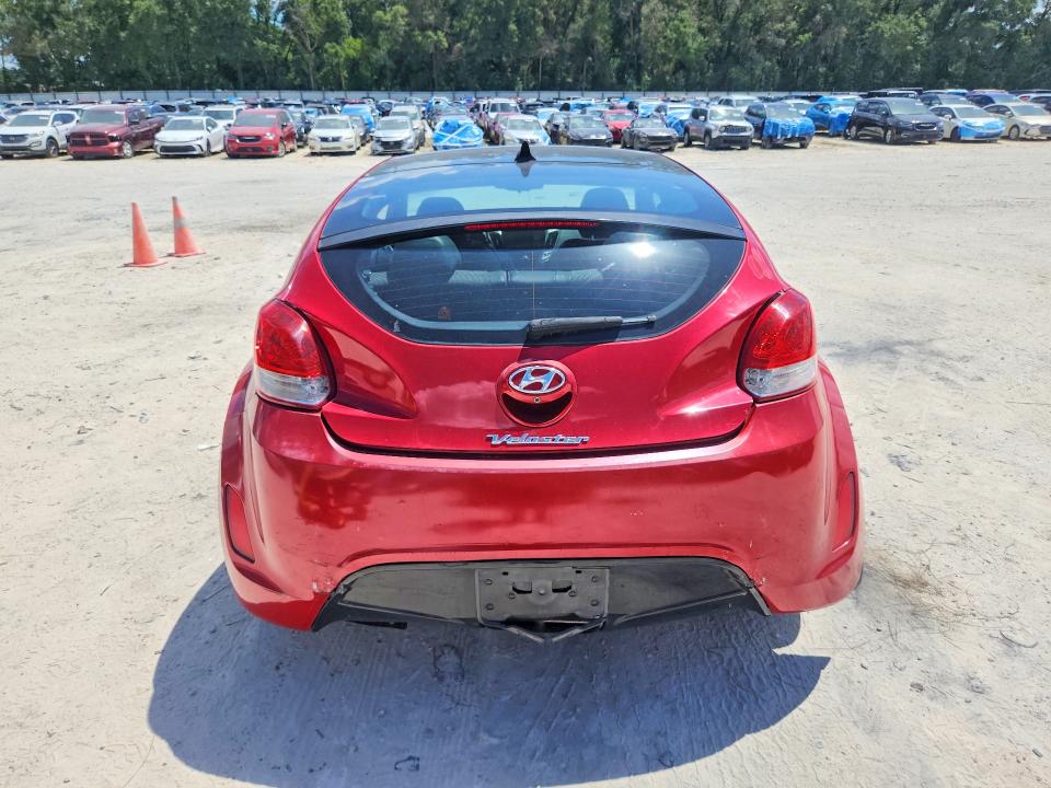 Photo 6 from auction – 2016 HYUNDAI VELOSTER with VIN KMHTC6AD8GU282900
