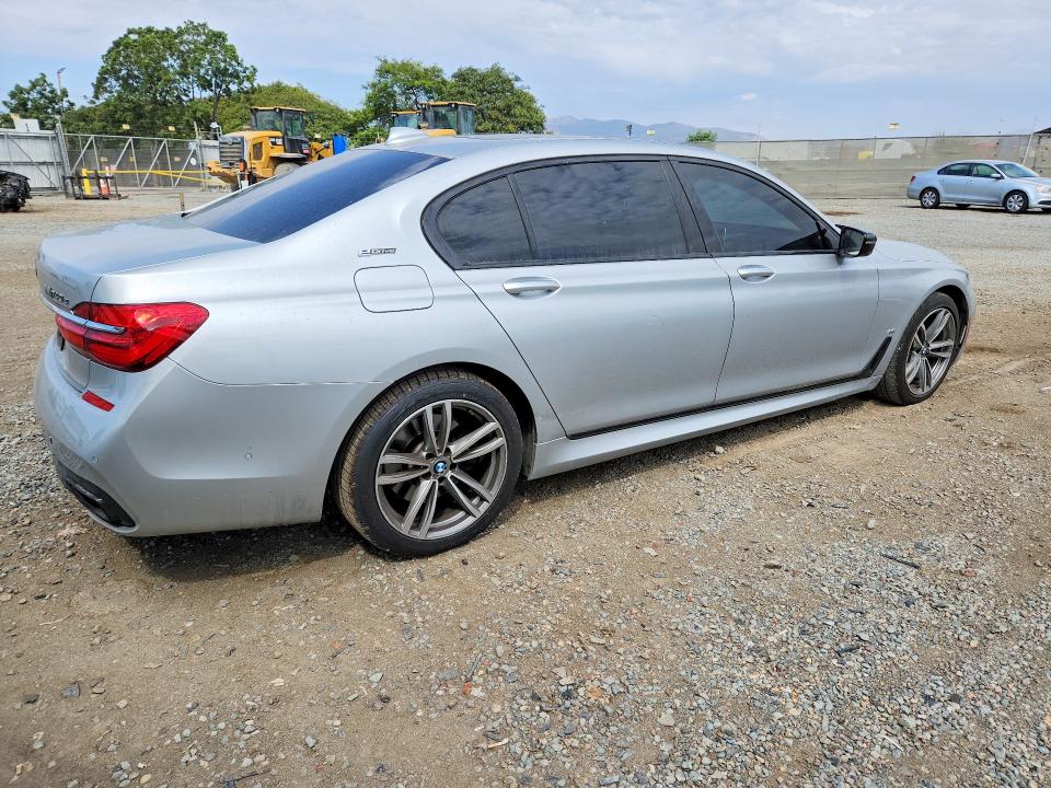 Photo 3 from auction – 2017 BMW 740 with VIN WBA7J2C38HG497859