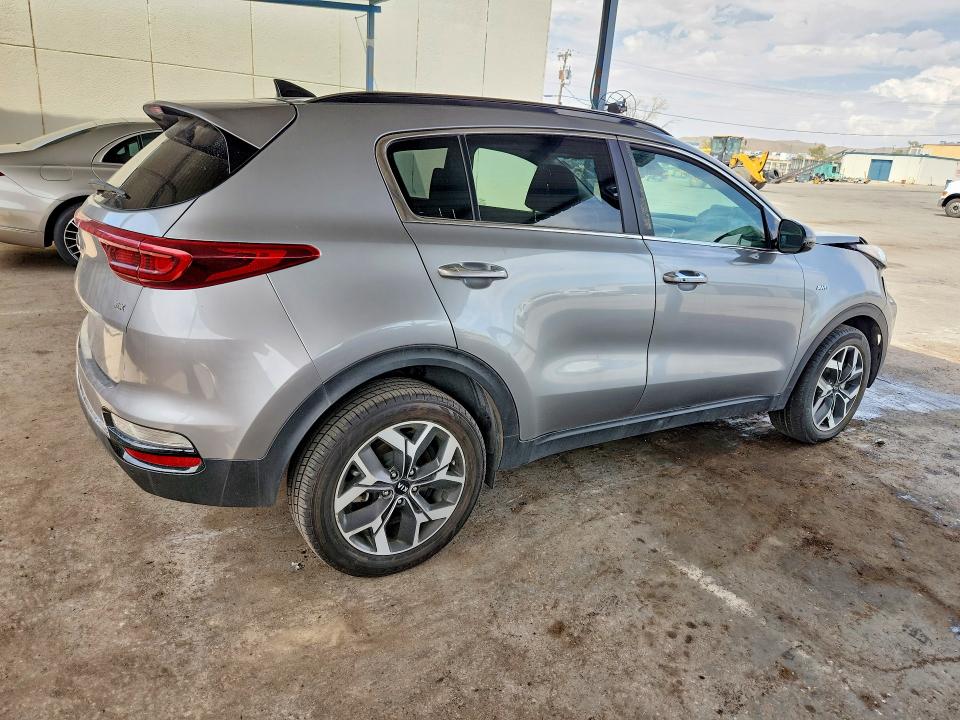 Photo 3 from auction – 2022 KIA SPORTAGE with VIN KNDPNCAC2N7979397