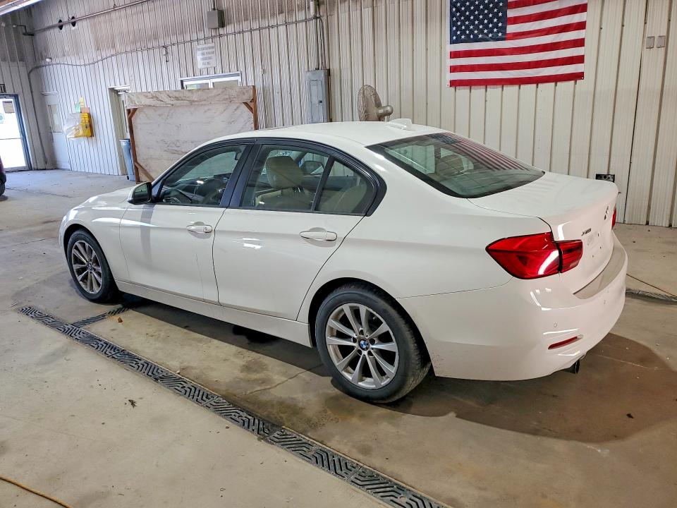 Photo 2 from auction – 2017 BMW 320 with VIN WBA8E5G35HNU45556