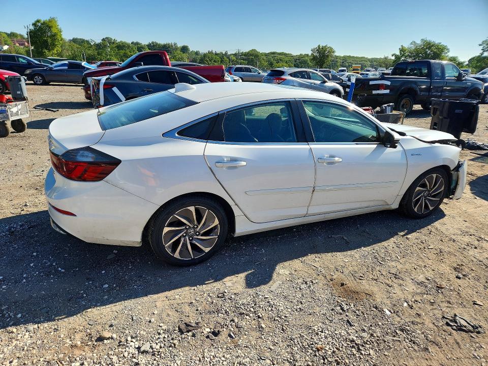 Photo 3 from auction – 2019 HONDA INSIGHT with VIN 19XZE4F98KE003714
