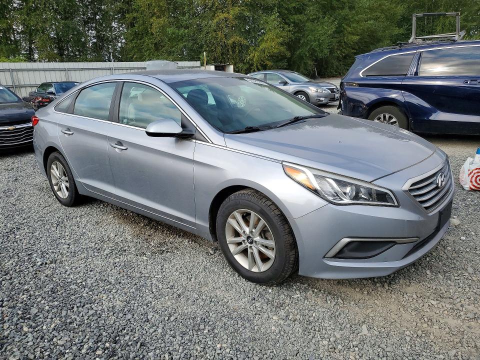 Photo 4 from auction – 2017 HYUNDAI SONATA with VIN 5NPE24AF1HH517705