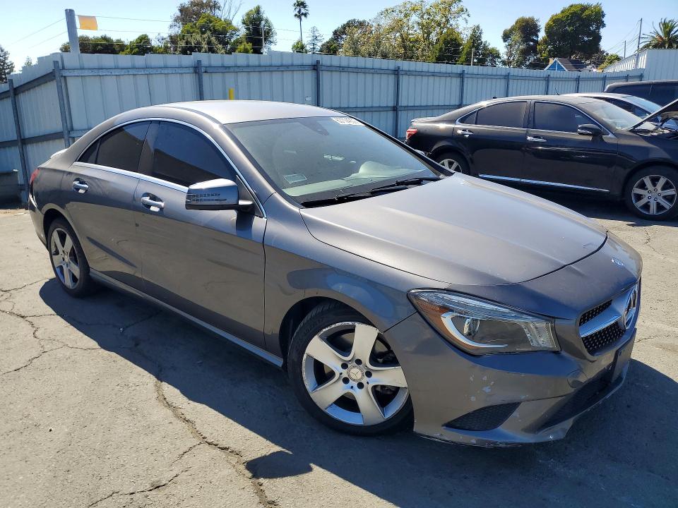 Photo 4 from auction – 2015 MERCEDES-BENZ CLA with VIN WDDSJ4EB3FN162181