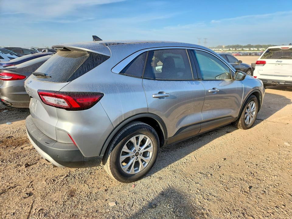Photo 3 from auction – 2023 FORD ESCAPE with VIN 1FMCU0GN7PUA18724