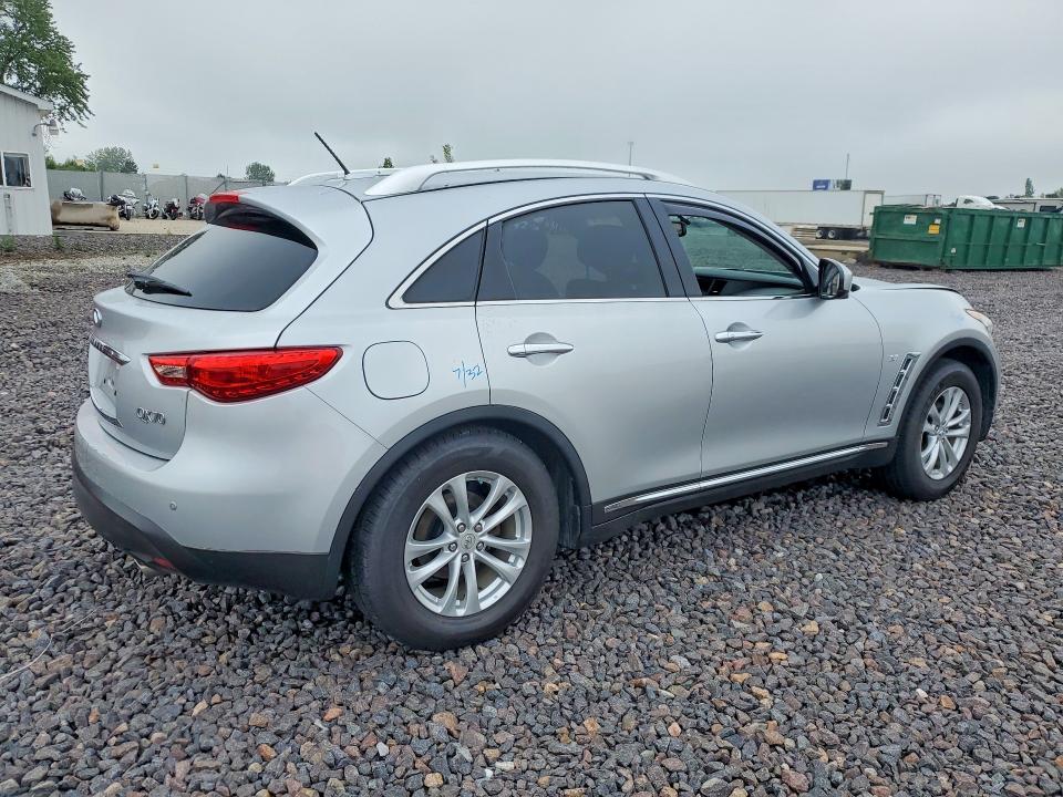 Photo 3 from auction – 2017 INFINITI QX70 with VIN JN8CS1MW3HM414183