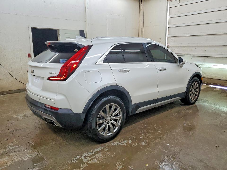 Photo 3 from auction – 2019 CADILLAC XT4 with VIN 1GYFZCR4XKF176443