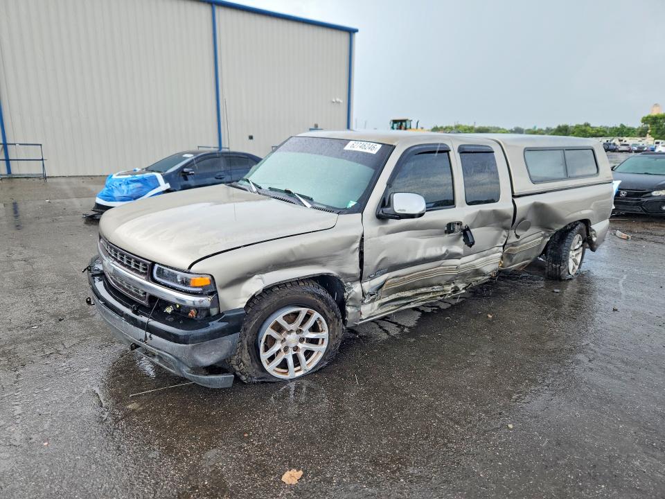 CHEVROLET SILVERADO 1999 with VIN 1GCEC19T3XE247770 - Photo from auction