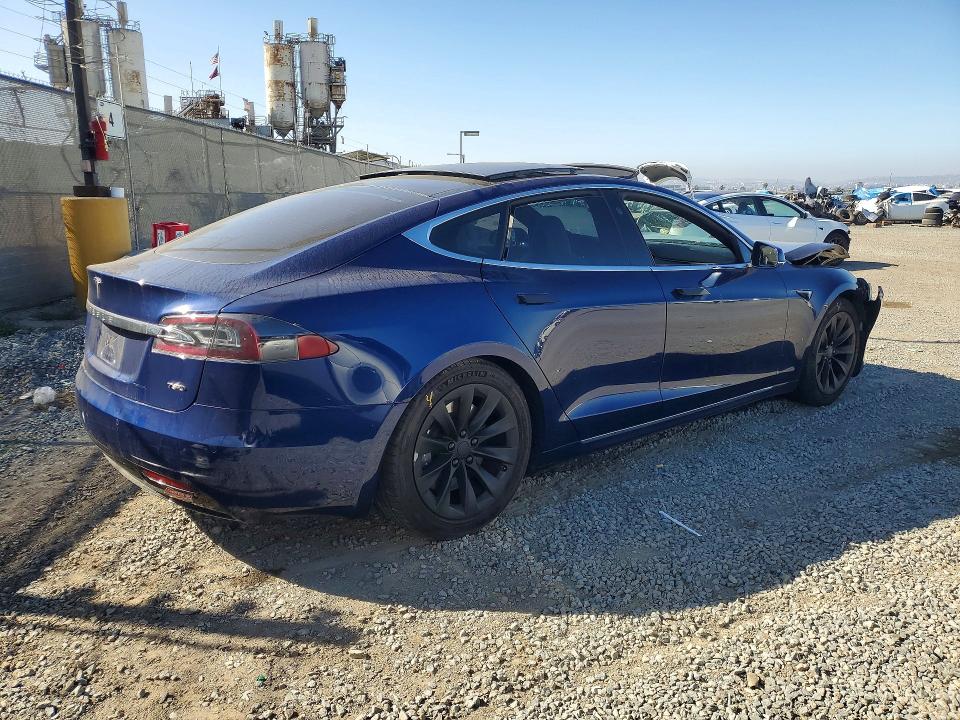 صورة رقم 3 من المزاد - 2018 TESLA MODEL S مع VIN 5YJSA1E25JF276702