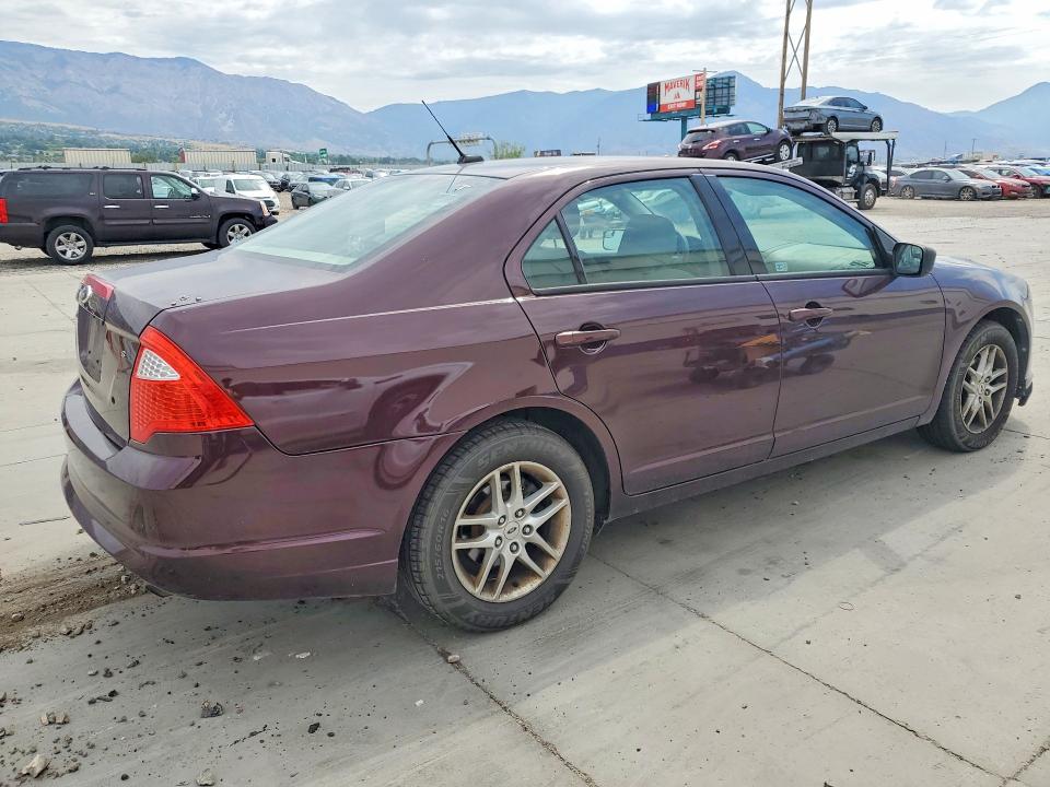 Photo 3 from auction – 2012 FORD FUSION with VIN 3FAHP0GA6CR288727