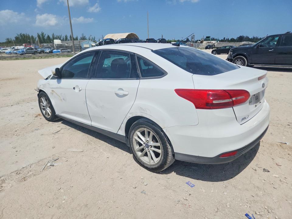 Photo 2 from auction – 2015 FORD FOCUS with VIN 1FADP3F2XFL263939