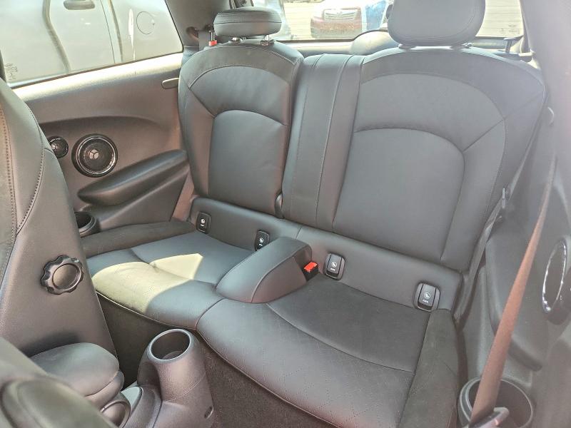 Photo 10 from auction – 2021 MINI COOPER with VIN WMWXR5C03M2N02022