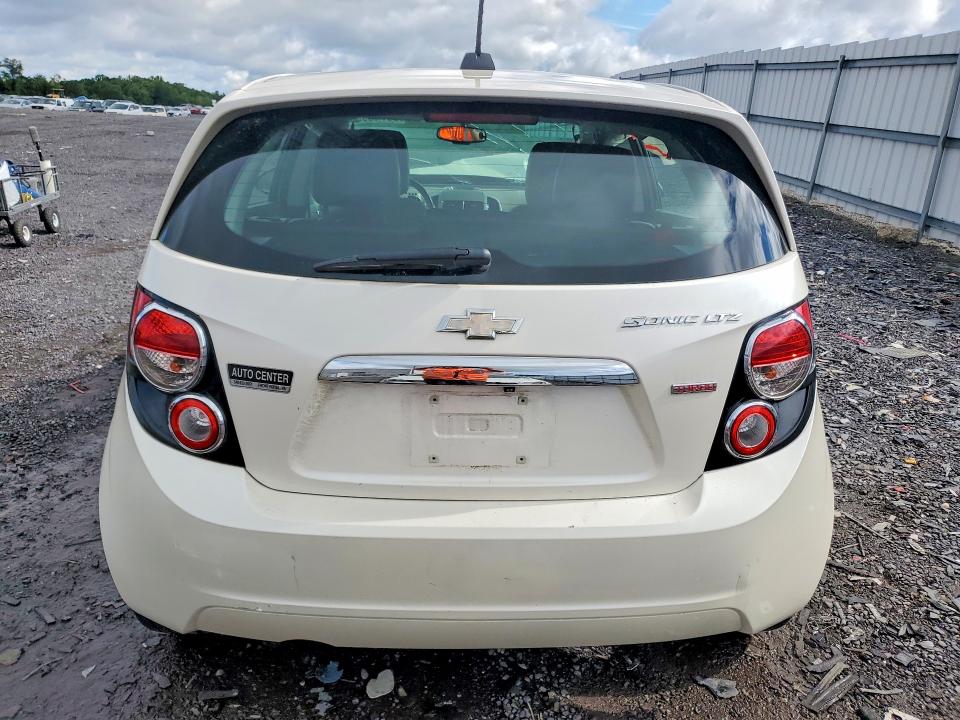 Photo 6 from auction – 2015 CHEVROLET SONIC with VIN 1G1JE6SB2F4186500