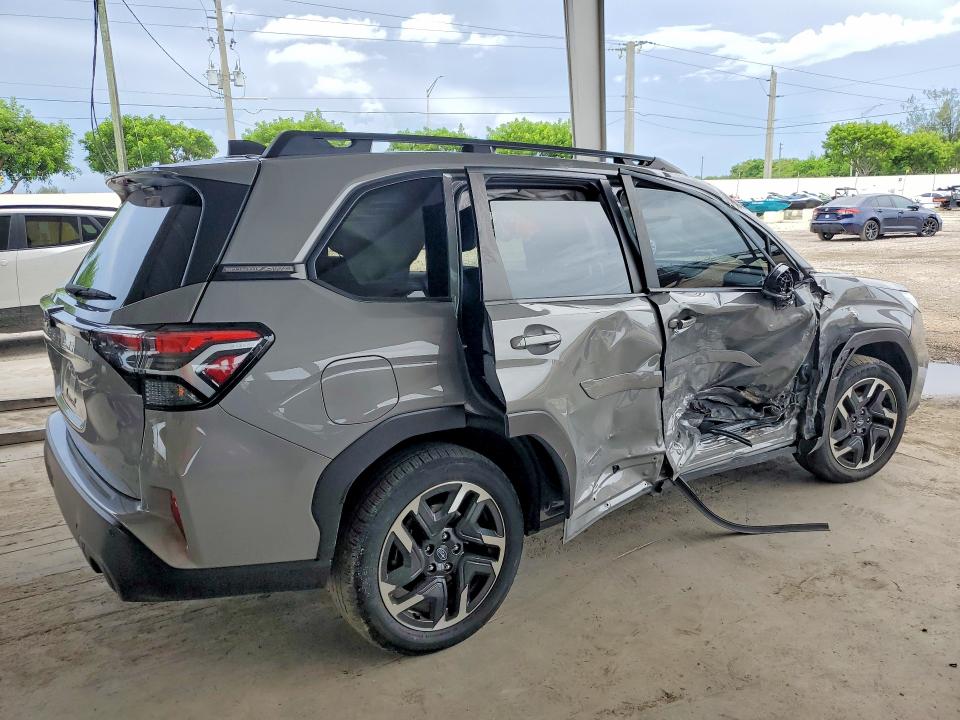Photo 3 from auction – 2025 SUBARU FORESTER with VIN JF2SLDRC5SH456022