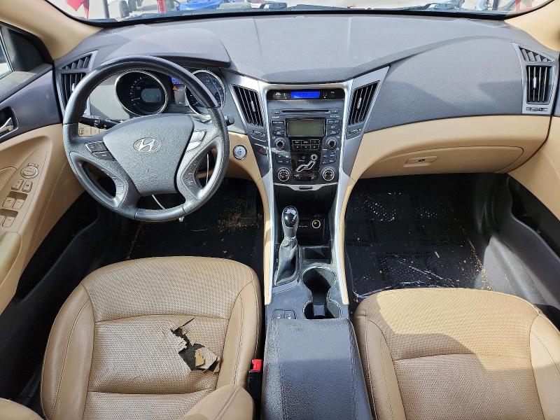 Photo 8 from auction – 2012 HYUNDAI SONATA with VIN KMHEC4A45CA059948