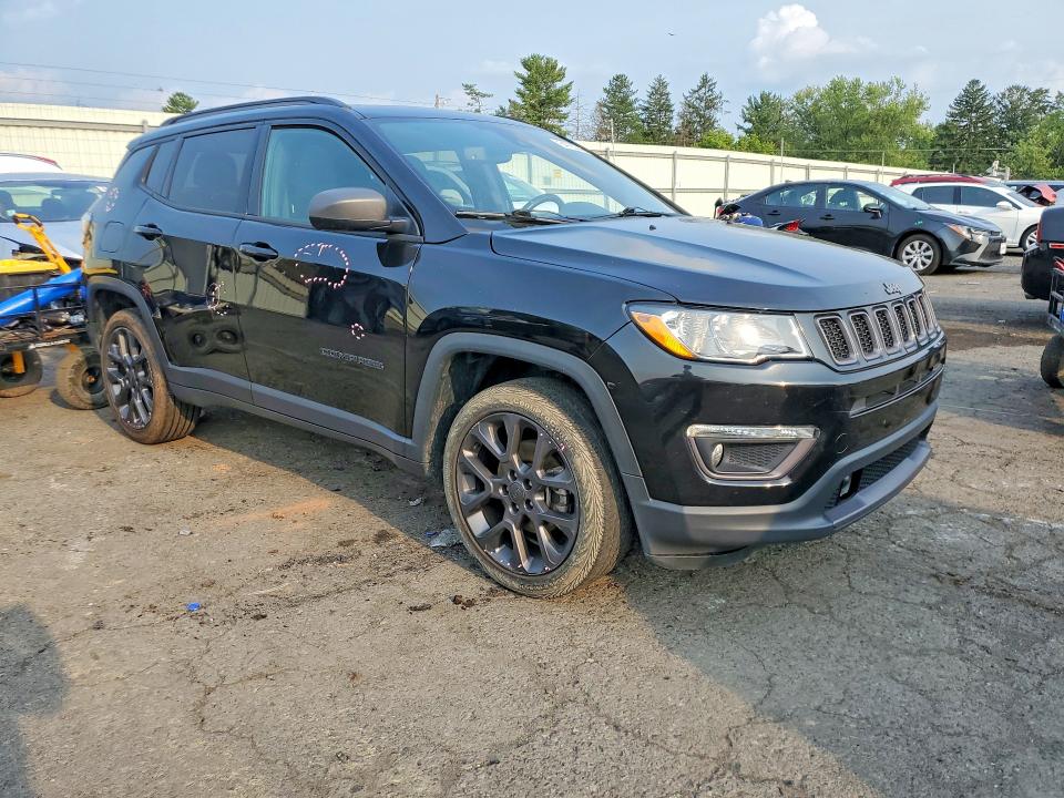 Photo 4 from auction – 2021 JEEP COMPASS with VIN 3C4NJDEB9MT529895