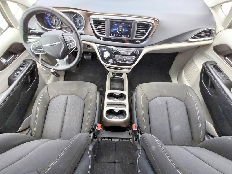 Photo 8 from auction – 2020 CHRYSLER VOYAGER with VIN 2C4RC1CG6LR237471