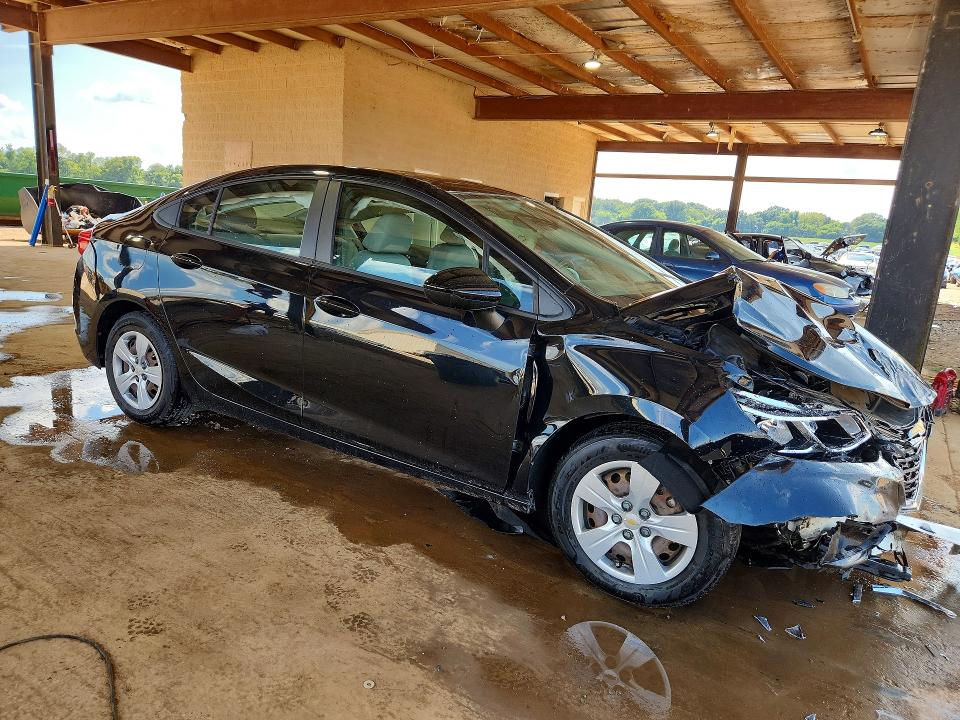 Photo 4 from auction – 2016 CHEVROLET CRUZE with VIN 1G1BC5SM3G7250842