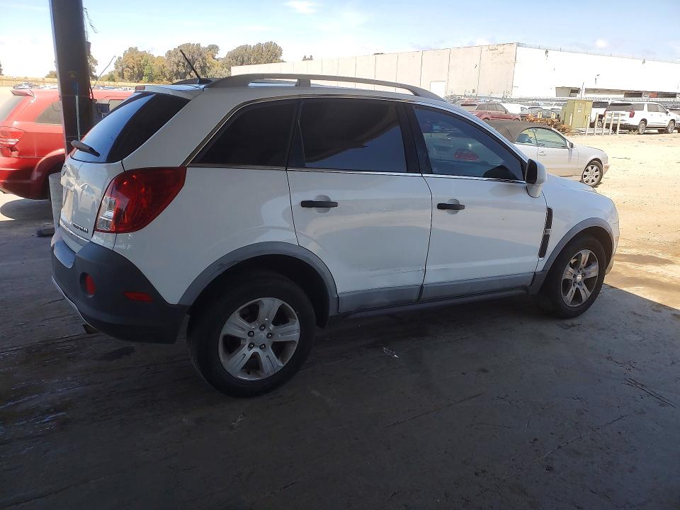 Photo 3 from auction – 2014 CHEVROLET CAPTIVA with VIN 3GNAL2EK7ES514338