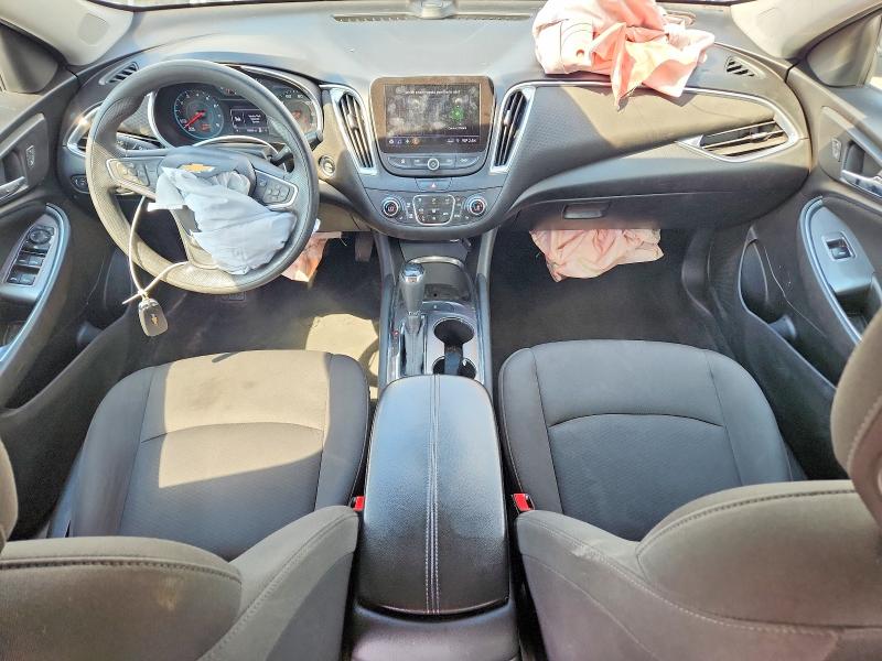 Photo 8 from auction – 2019 CHEVROLET MALIBU with VIN 1G1ZD5ST9KF115950