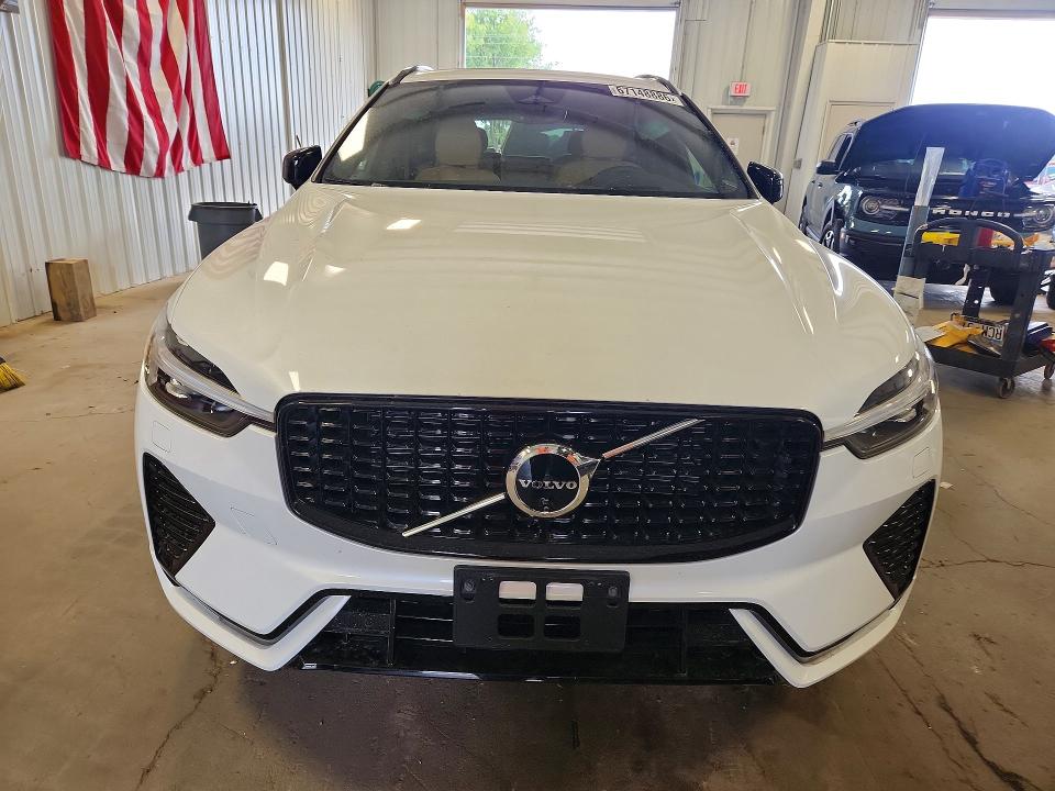 Photo 5 from auction – 2024 VOLVO XC60 with VIN YV4L12RM5R1814810