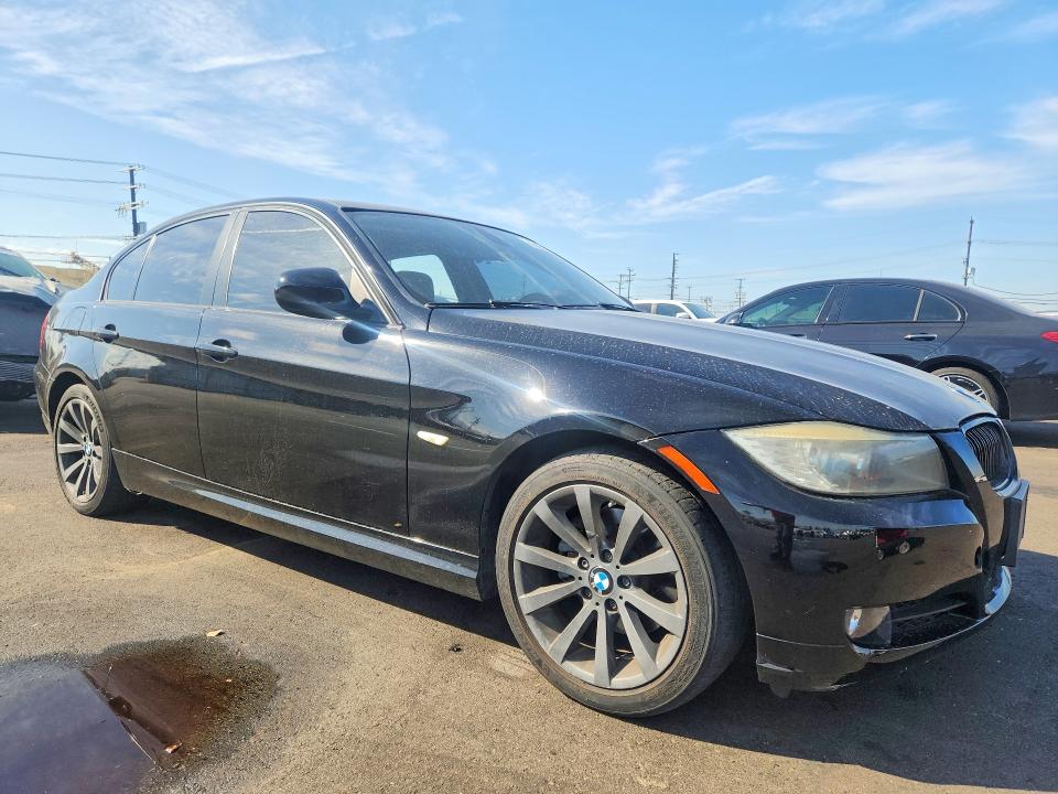 Photo 4 from auction – 2011 BMW 328 with VIN WBAPH5C50BA449166