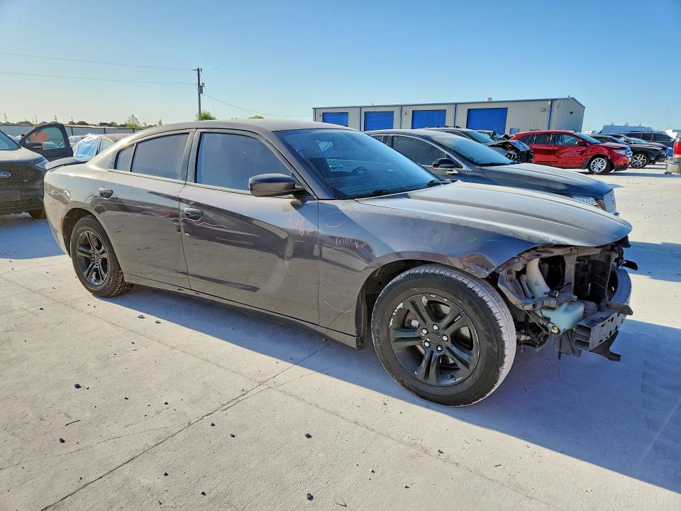 Photo 4 from auction – 2018 DODGE CHARGER with VIN 2C3CDXBG6JH173477