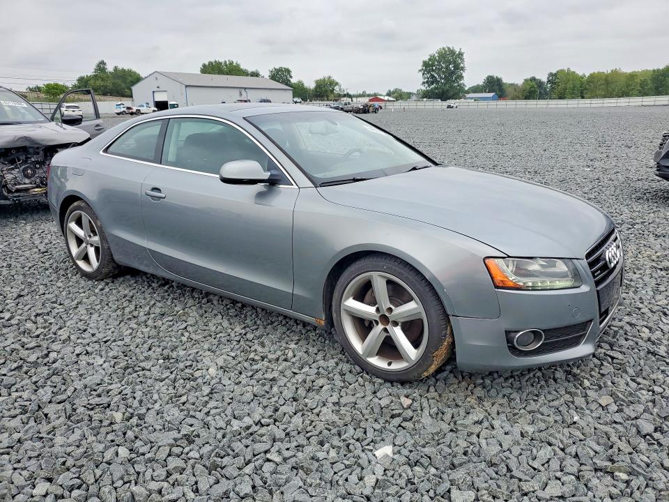 Фото 4 с аукциона – 2010 AUDI A5 с VIN WAUVKAFR8AA009517
