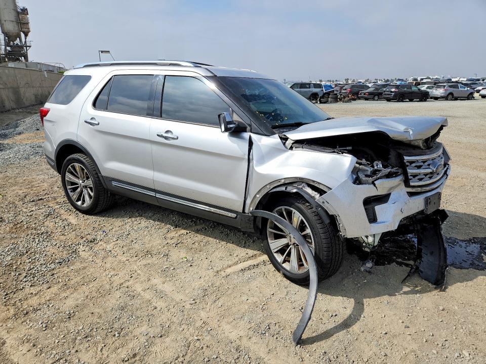 Photo 4 from auction – 2019 FORD EXPLORER with VIN 1FM5K8F82KGB43047